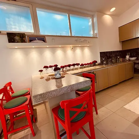 Privacy Eco Of 2023 @ Teg Hill